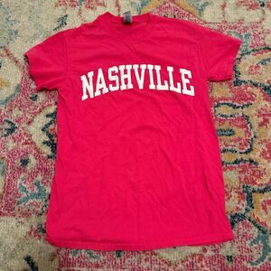 Gildan Women's Pink and Red T-shirt